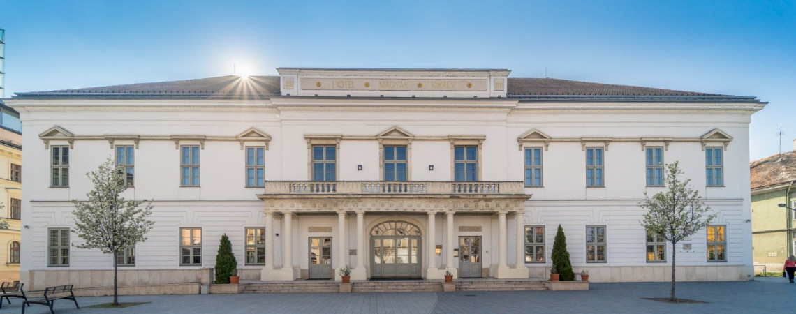 Mercure Sz&eacute;kesfeh&eacute;rv&aacute;r Magyar Kir&aacute;ly ****